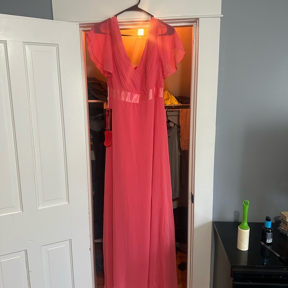 Floor length wedding guest dress in Coral.  Brand new, never worn!